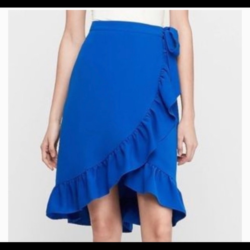 Beautiful size medium Bright blue Express skirt